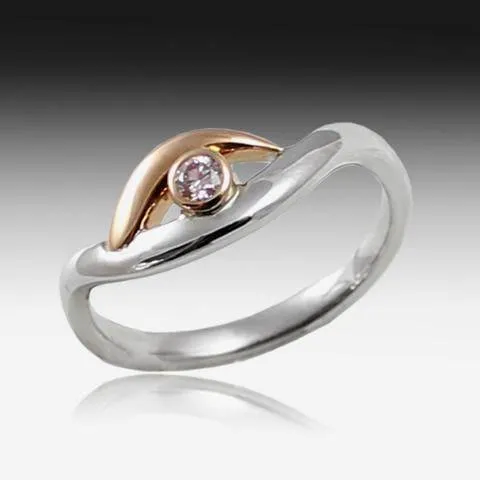 18kt Gold Pink Diamond ring