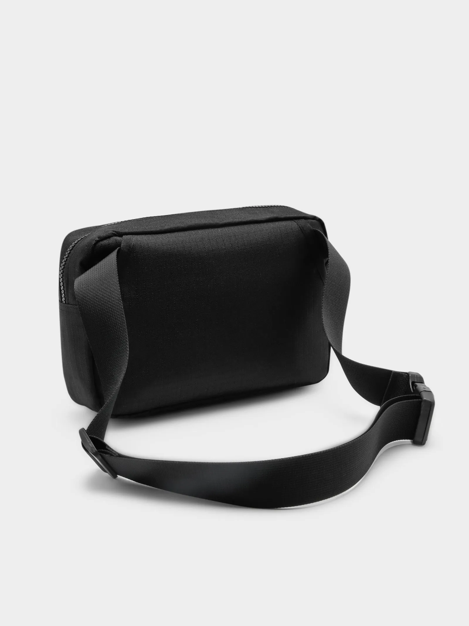 1992 Team Shoulder Bag in Black