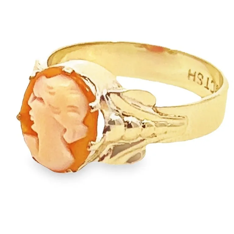 Exquisite 9ct Yellow Gold Cameo Ring - Delicate and Detailed