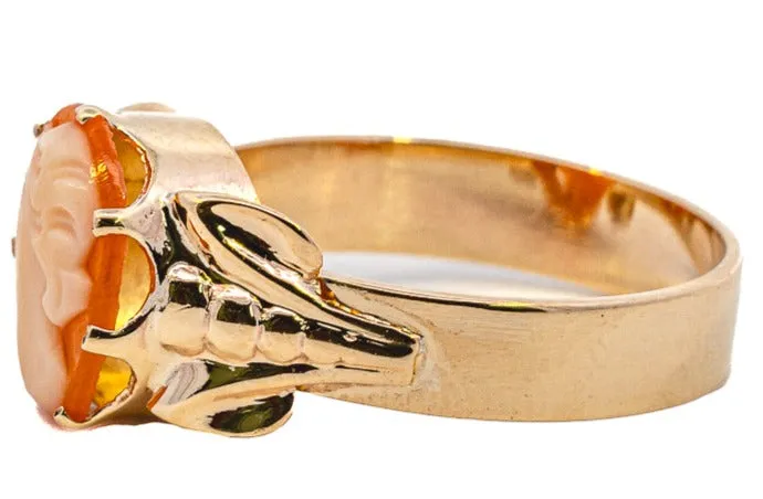 Exquisite 9ct Yellow Gold Cameo Ring - Delicate and Detailed