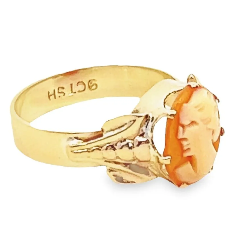Exquisite 9ct Yellow Gold Cameo Ring - Delicate and Detailed