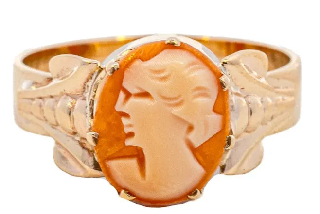 Exquisite 9ct Yellow Gold Cameo Ring - Delicate and Detailed