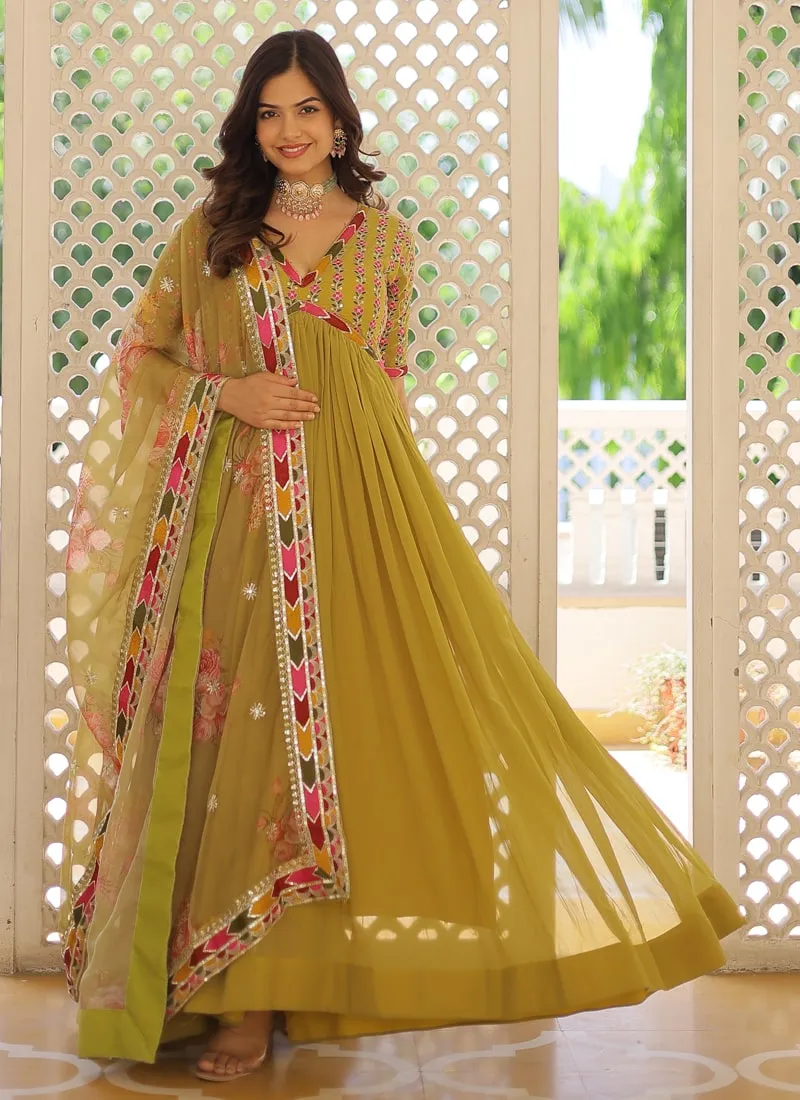 Exquisite Anarkali Suit Modern Elegance