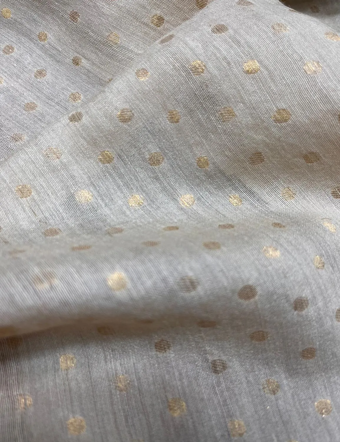 Exquisite Dyeable Banarasi Moonga Silk Fabric (0.5 Mtr)