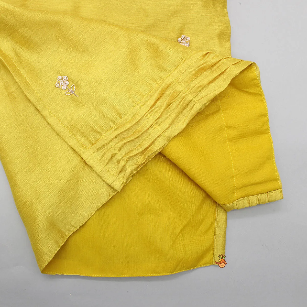 Exquisite Embroidered Pin Tuck Detailed Kurta With Pyjama