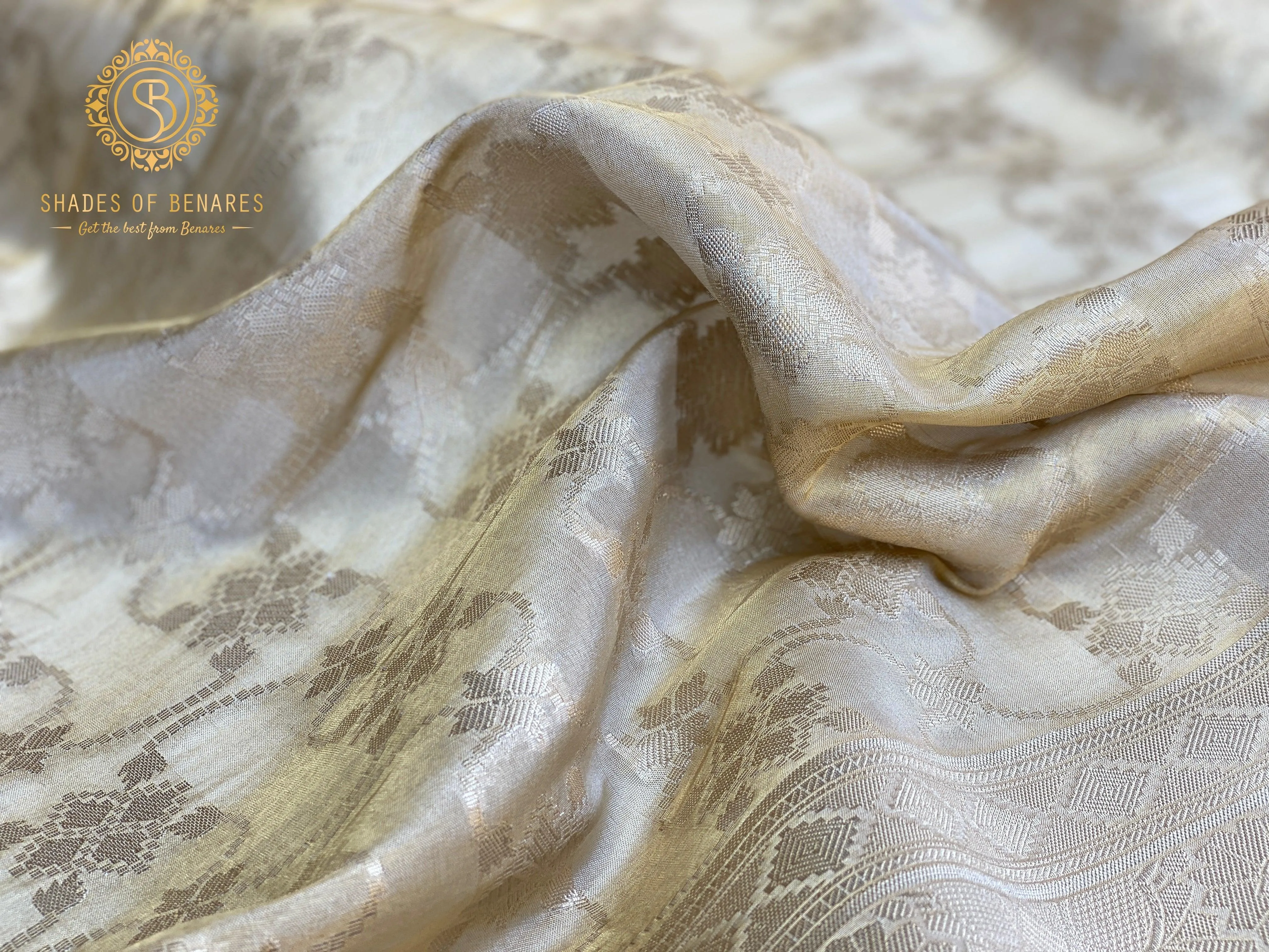 Exquisite Golden Banarasi Tissue Handwoven Saree