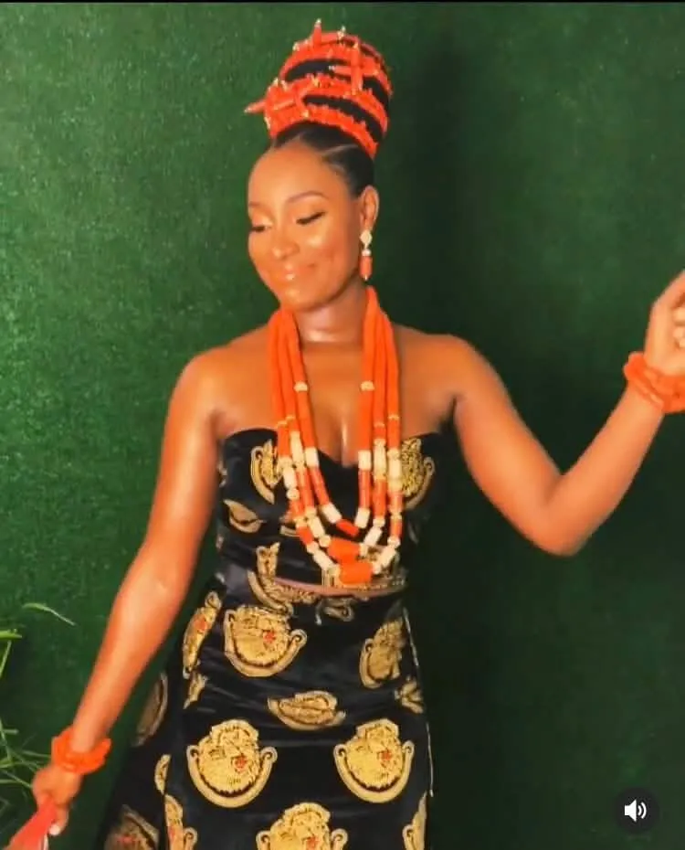 Exquisite Isiagu Attire for Igbo Brides