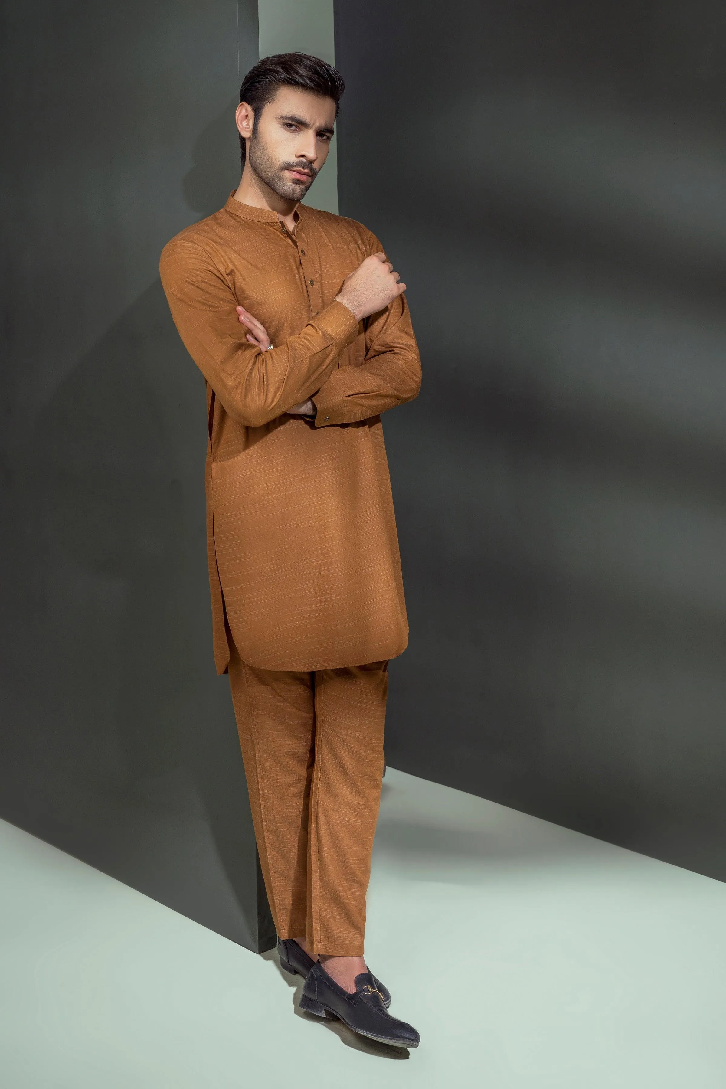 EXQUISITE TEXTURED KURTA PAJAMA MUSTARD
