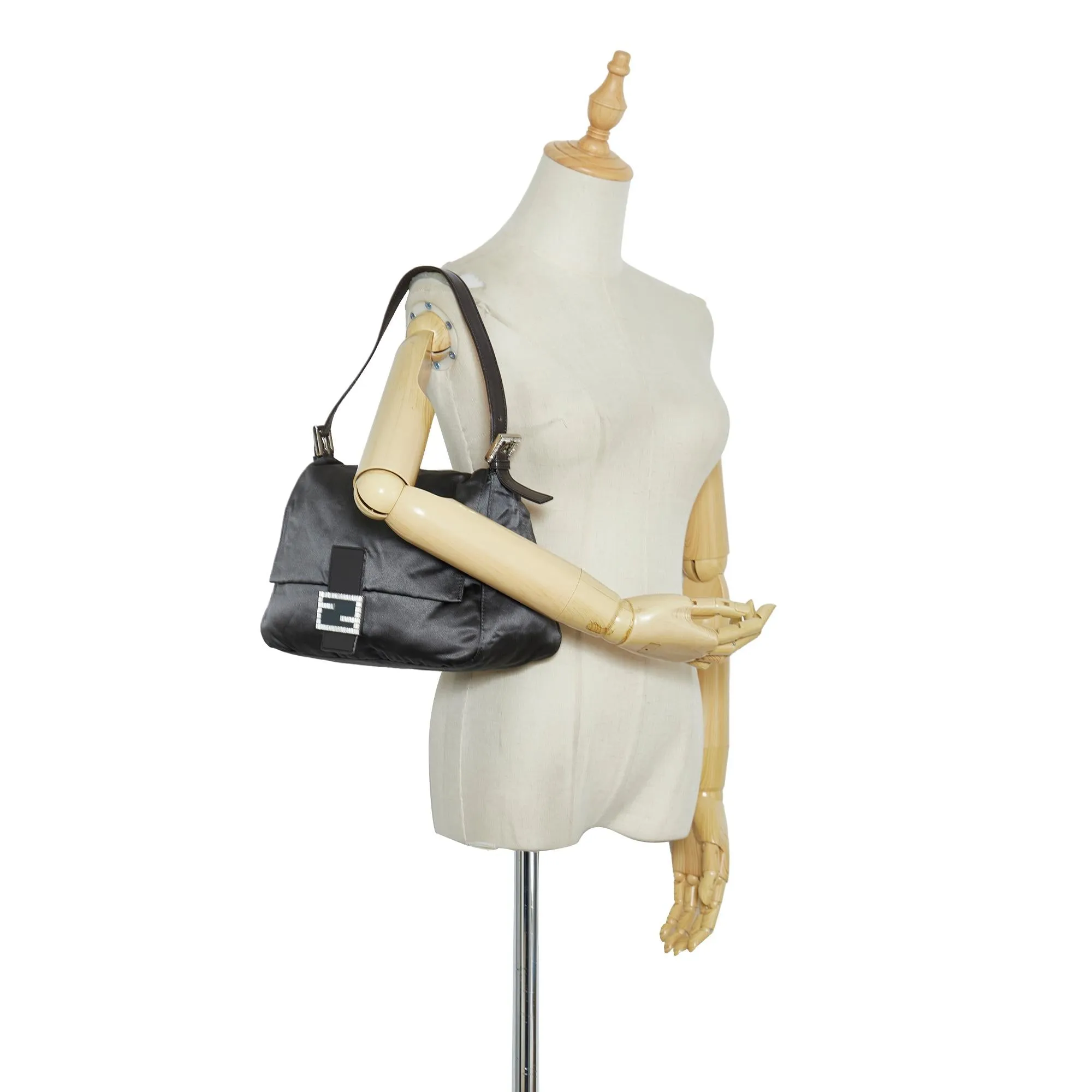 Fendi Mamma Forever Shoulder bag (SHG-OkNV3Z)