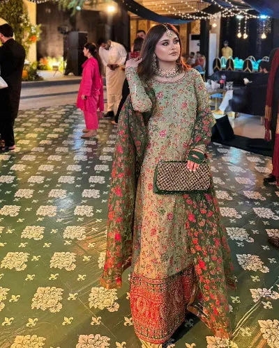 Glamorous Green Georgette Suit with Exquisite Floral Dupatta