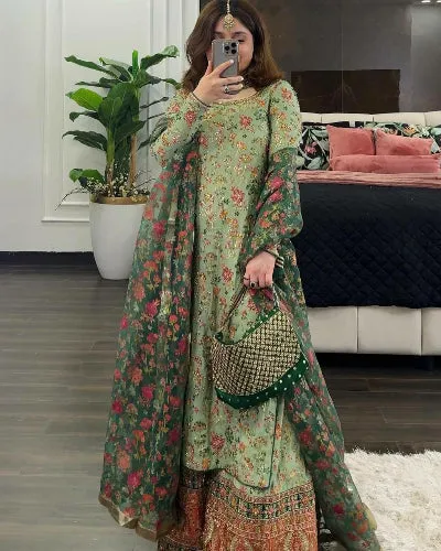 Glamorous Green Georgette Suit with Exquisite Floral Dupatta