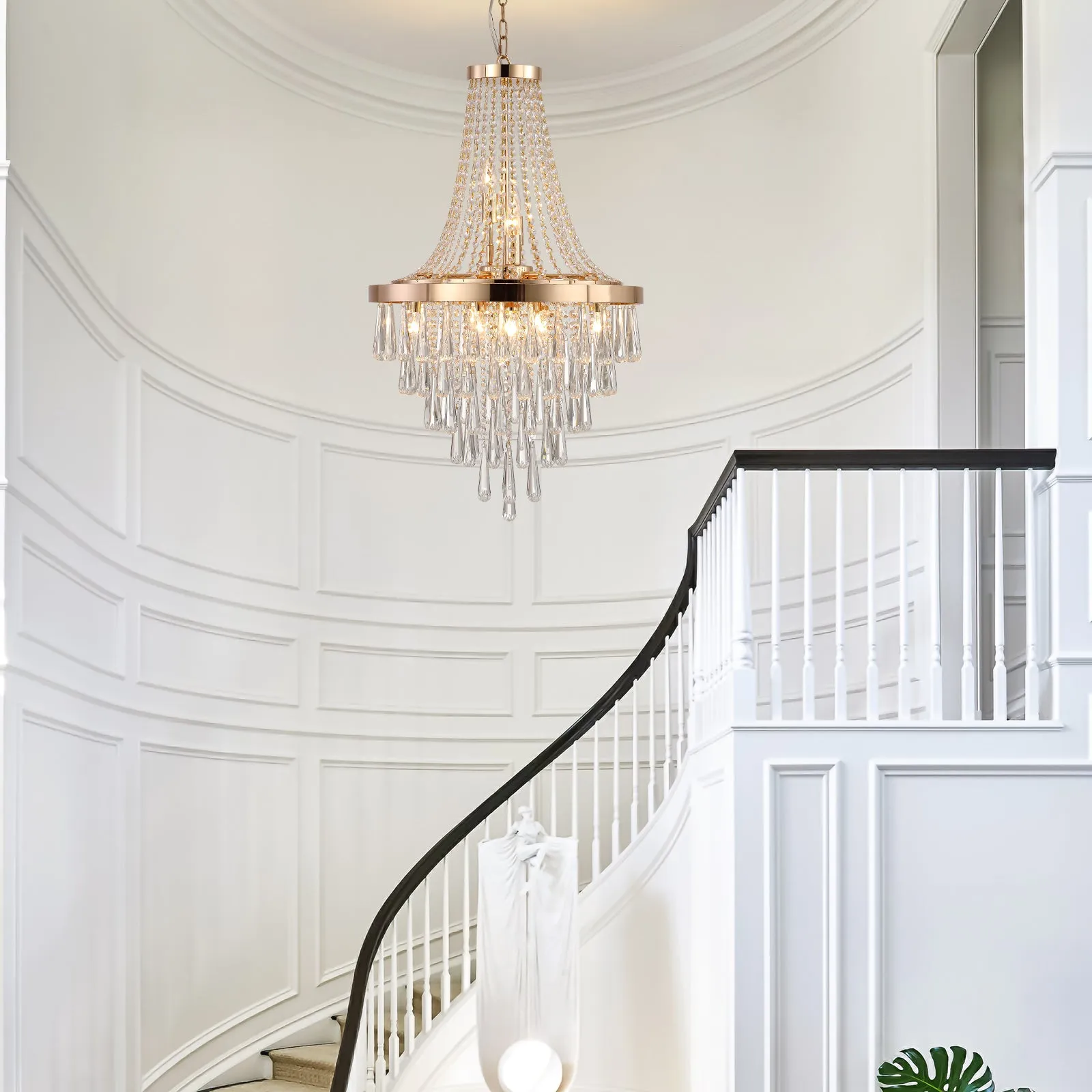 Golden Elegance: Exquisite Crystal Chandelier for Luxurious Living Spaces