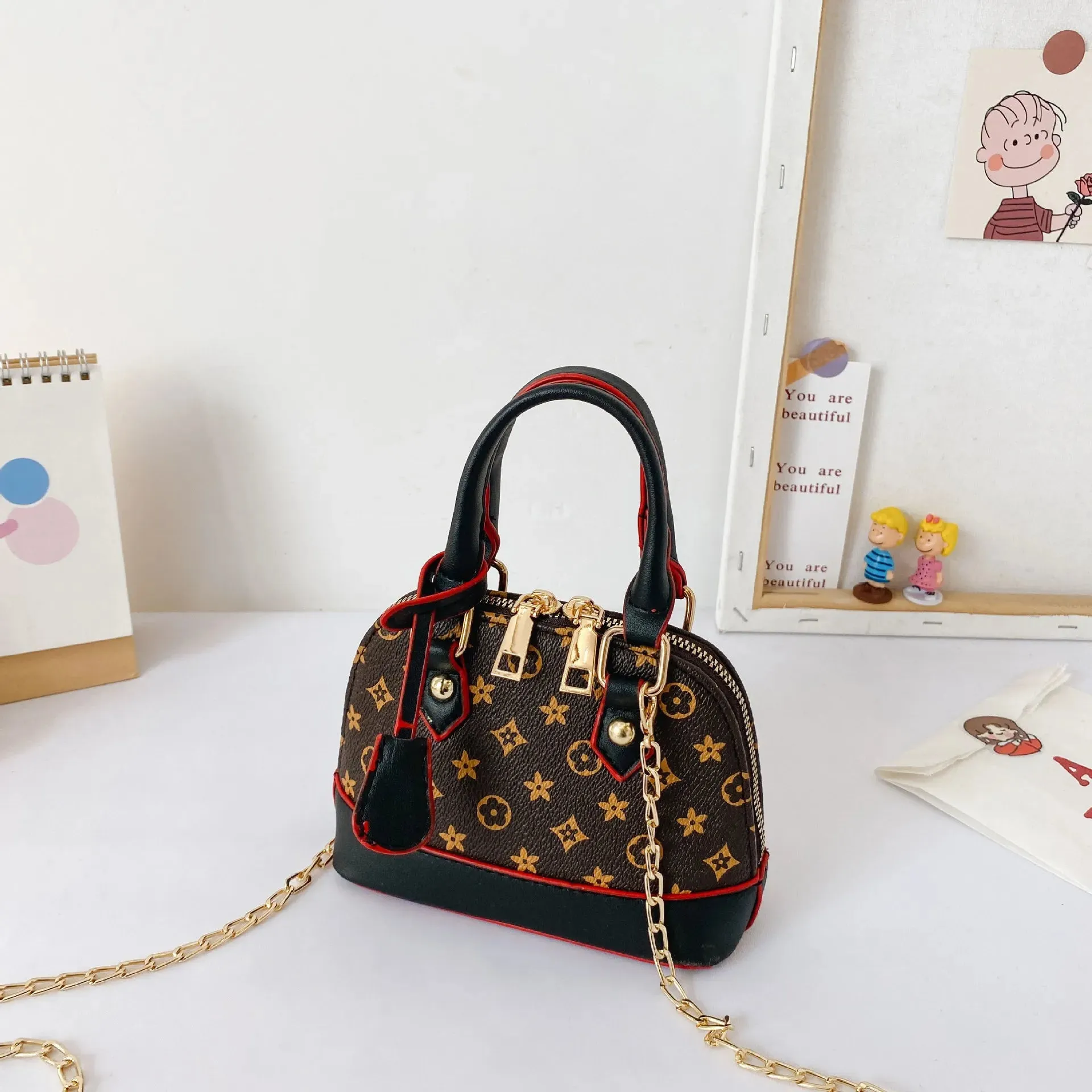 Kids Girls Fashion Handbag PU Leather Purse Chain Shell Bag Brand Crossbody Fanny Pack Shoulder Bags Messenger Bags Princess Totes H22304