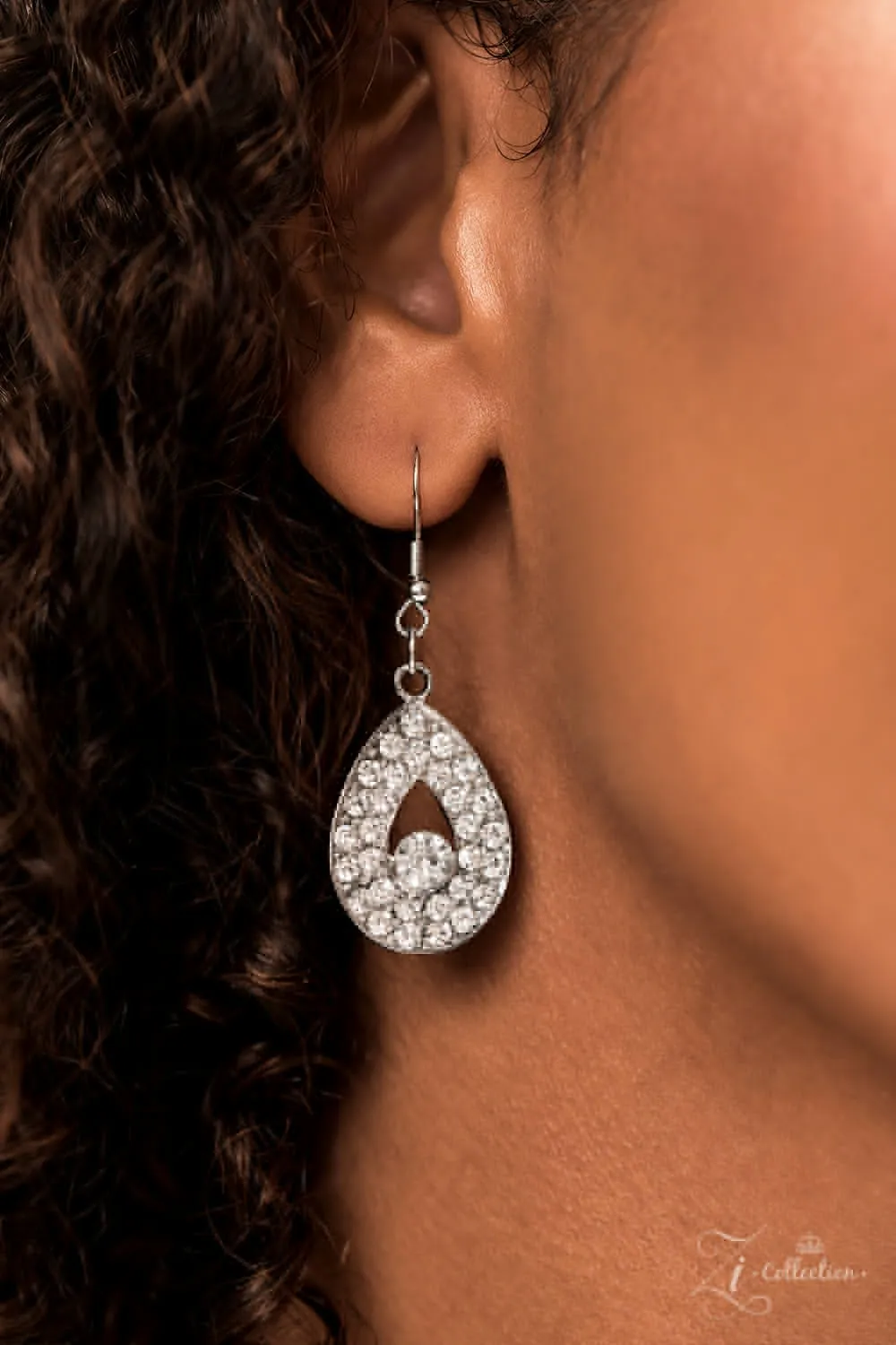 Paparazzi 2022 Zi Collection: Exquisite - Silver Necklace
