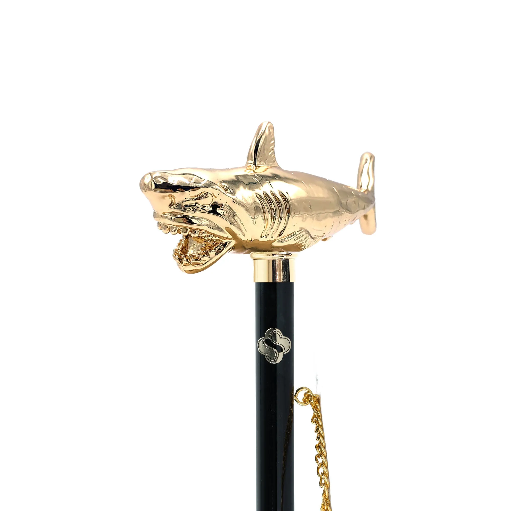 Shark Finesse: Exquisite Shoehorn with Oceanic Inspiration