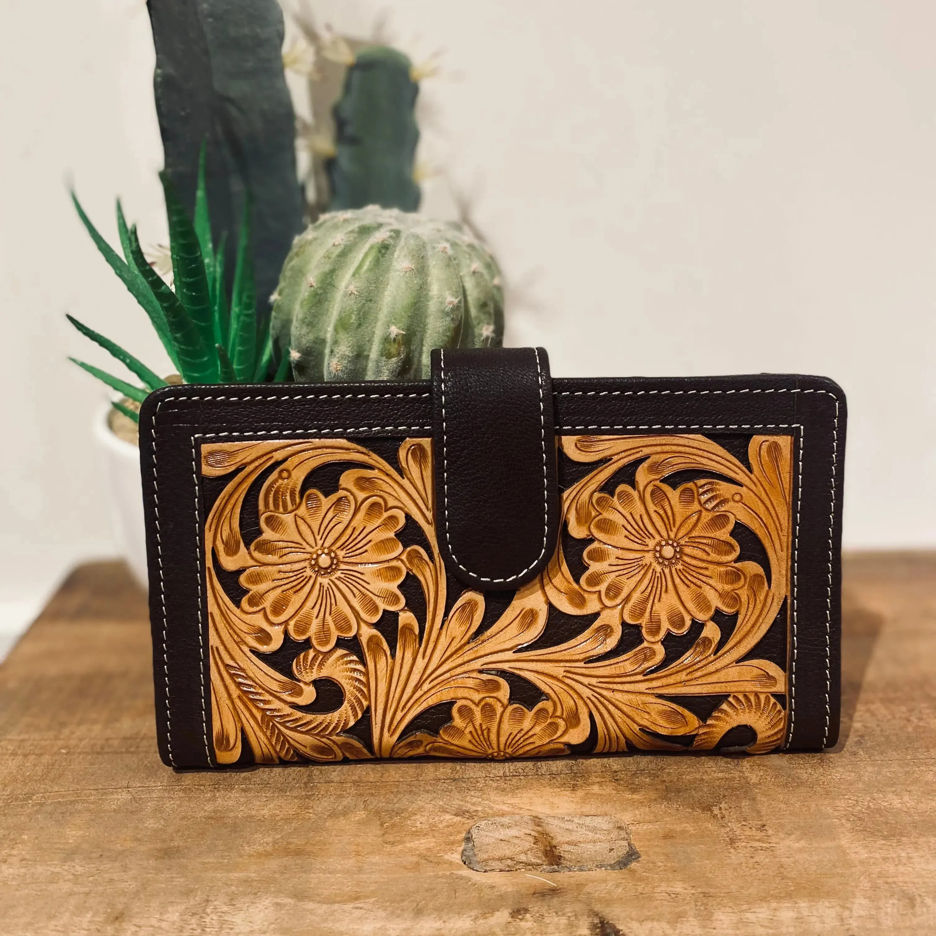 Tooled Leather detailed Wallet with clip #tlw